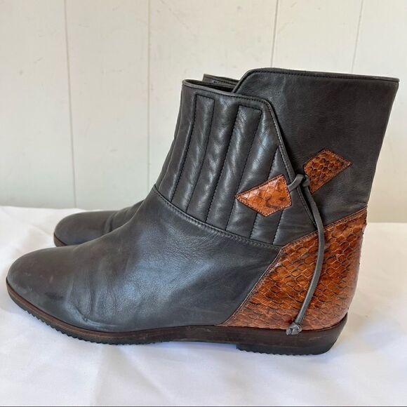 Designer Lorenzo Banfi Quilted Leather Snakeskin Slip On Boot Ankle Brown Sz 8.5 - Picture 2 of 12